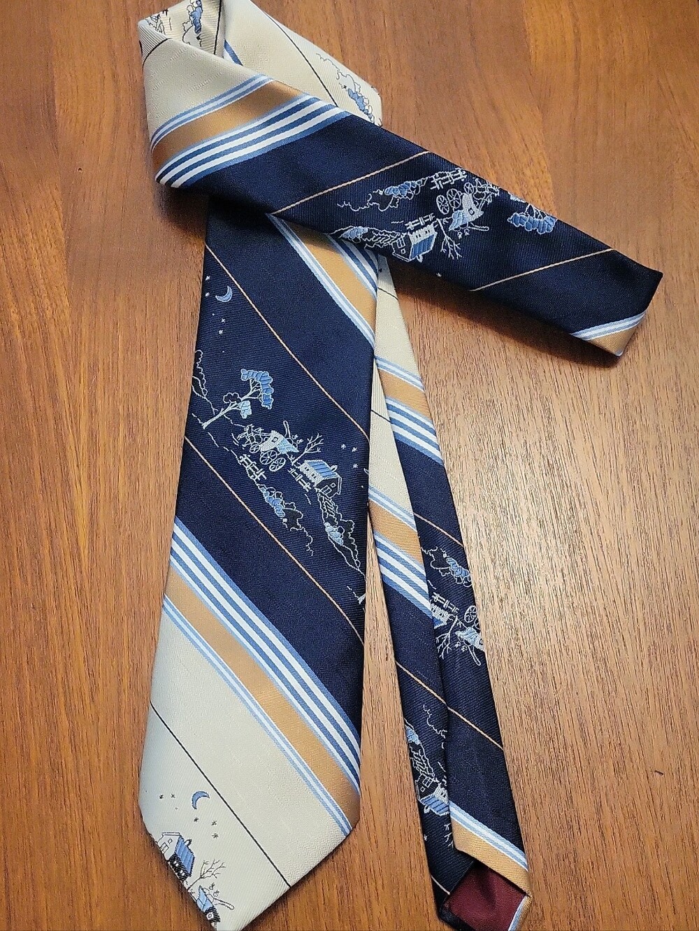 Vintage 70s Leonardo Imported Polyester Scenic Carriage Tie Wide Disco